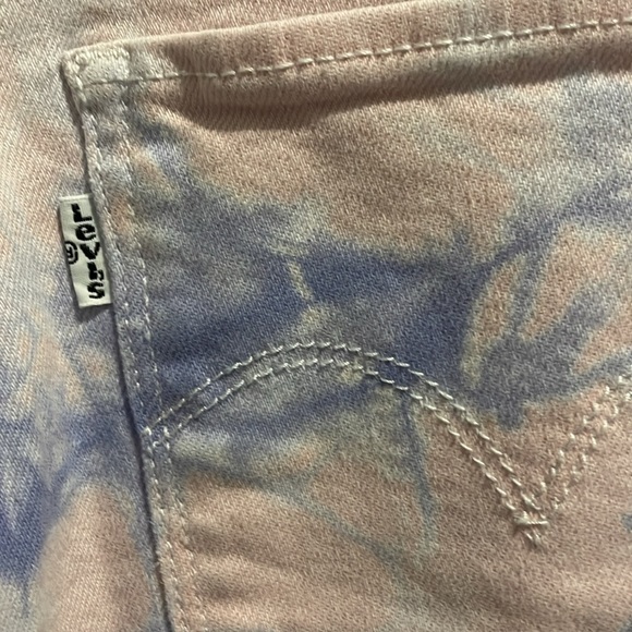 Levi’s Tie-Dye Women Jeans - Picture 5 of 8